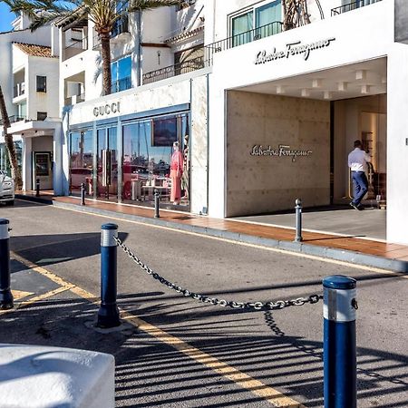 マルベーリャFront Line Penthouse Puerto Banus With Sea Viewsアパートメント エクステリア 写真