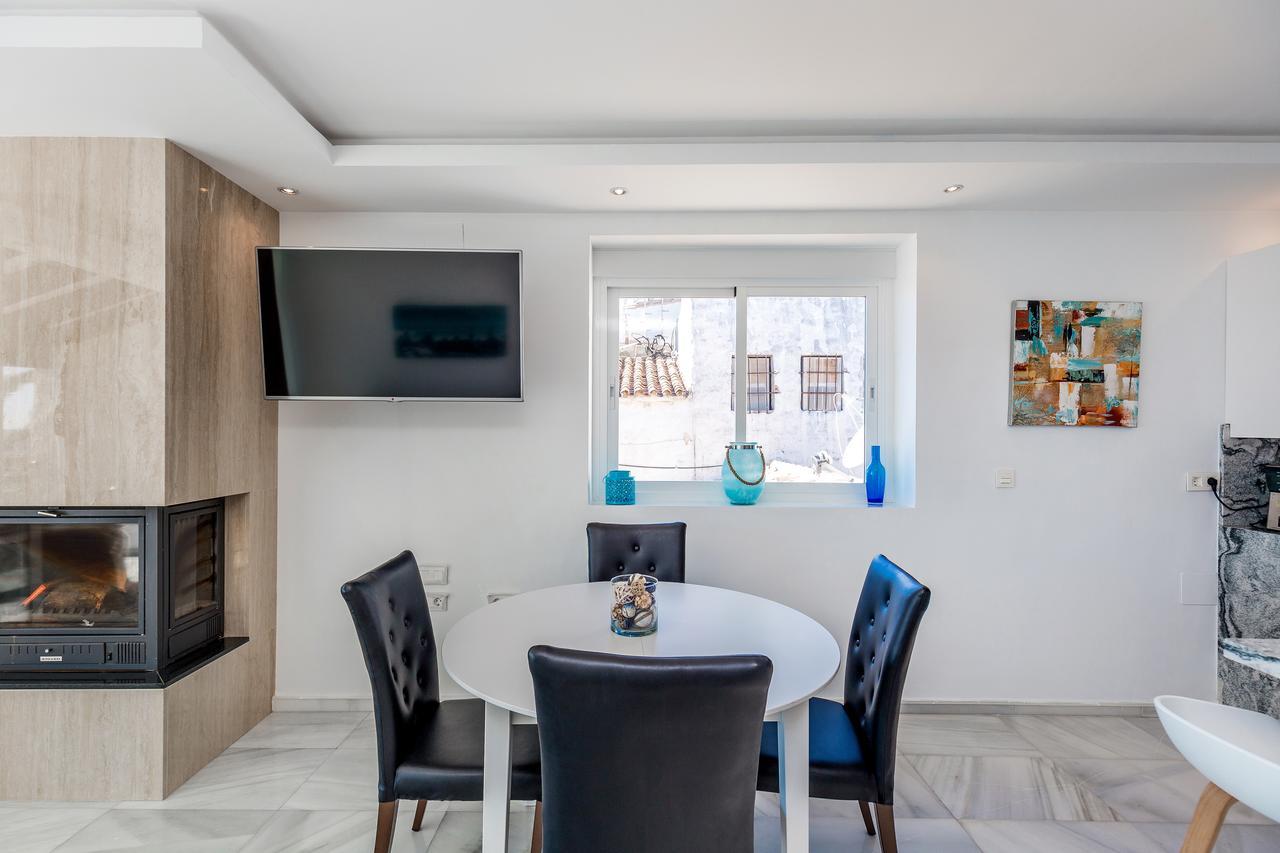 マルベーリャFront Line Penthouse Puerto Banus With Sea Viewsアパートメント エクステリア 写真