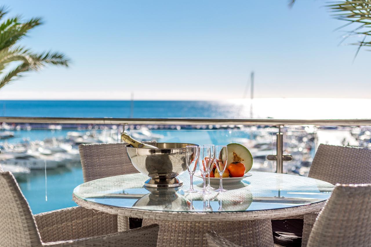 マルベーリャFront Line Penthouse Puerto Banus With Sea Viewsアパートメント エクステリア 写真